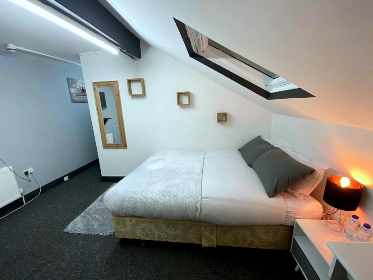 ホテル Townhouse 105 ハダーズフィールド エクステリア 写真