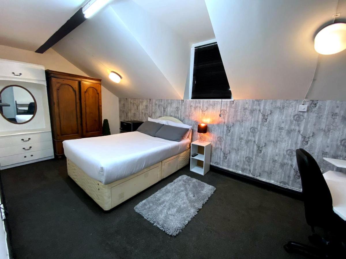 ホテル Townhouse 105 ハダーズフィールド エクステリア 写真